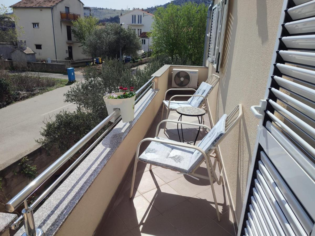 Murtela, 2-Bedroom Apartment Raslina Εξωτερικό φωτογραφία