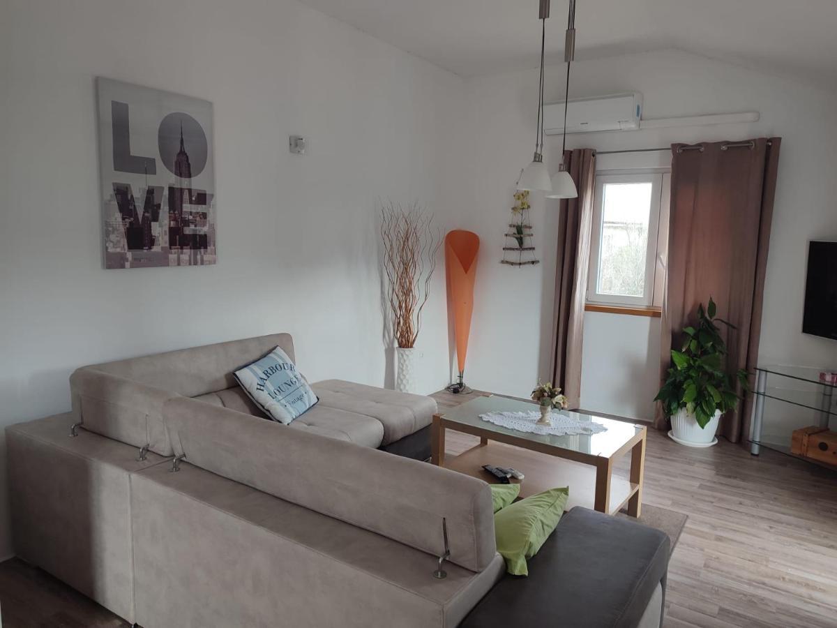 Murtela, 2-Bedroom Apartment Raslina Εξωτερικό φωτογραφία