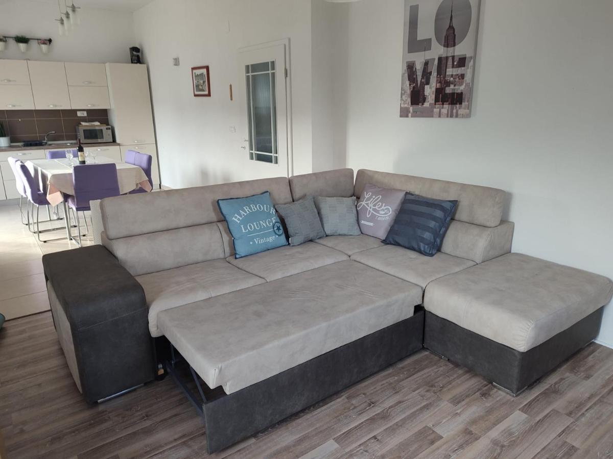 Murtela, 2-Bedroom Apartment Raslina Εξωτερικό φωτογραφία